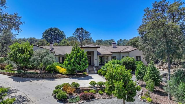 4580 Lake Forest Dr, Loomis, CA 95650