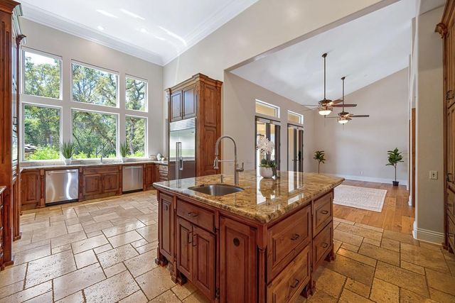 4580 Lake Forest Dr, Loomis, CA 95650