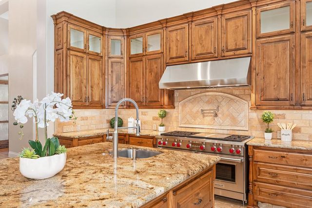 4580 Lake Forest Dr, Loomis, CA 95650
