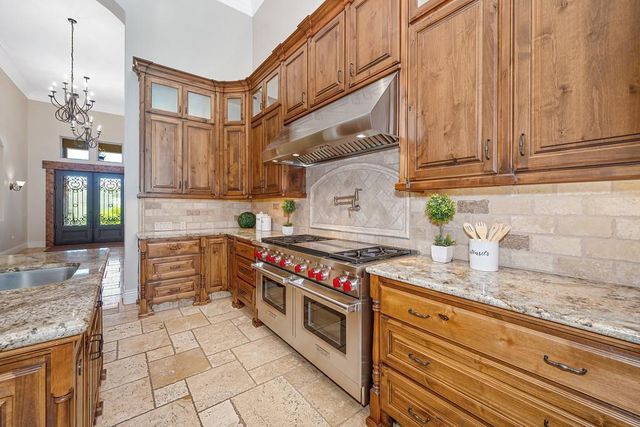 4580 Lake Forest Dr, Loomis, CA 95650