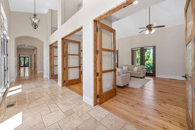 4580 Lake Forest Dr, Loomis, CA 95650