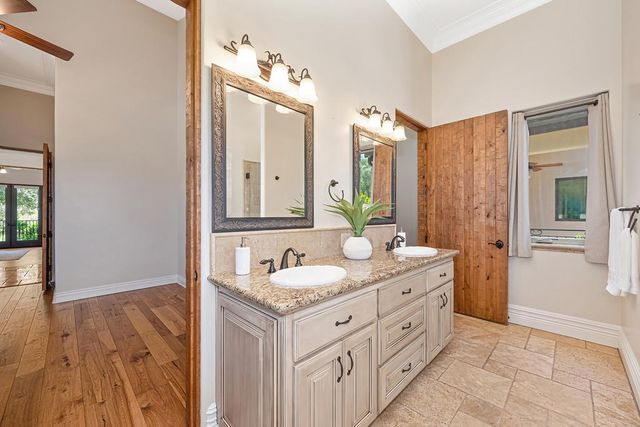 4580 Lake Forest Dr, Loomis, CA 95650