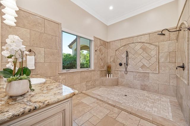 4580 Lake Forest Dr, Loomis, CA 95650