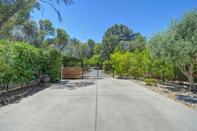4580 Lake Forest Dr, Loomis, CA 95650