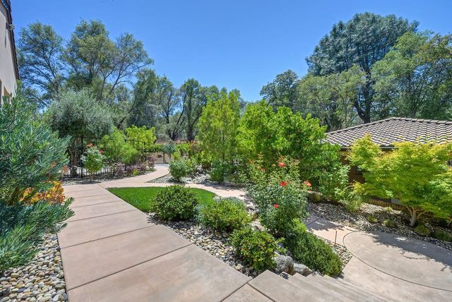 4580 Lake Forest Dr, Loomis, CA 95650