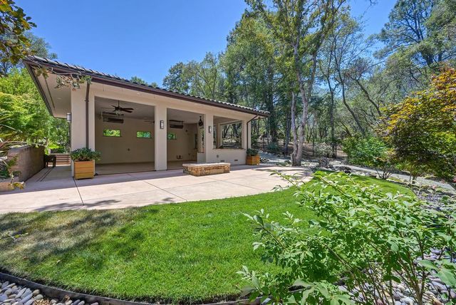4580 Lake Forest Dr, Loomis, CA 95650