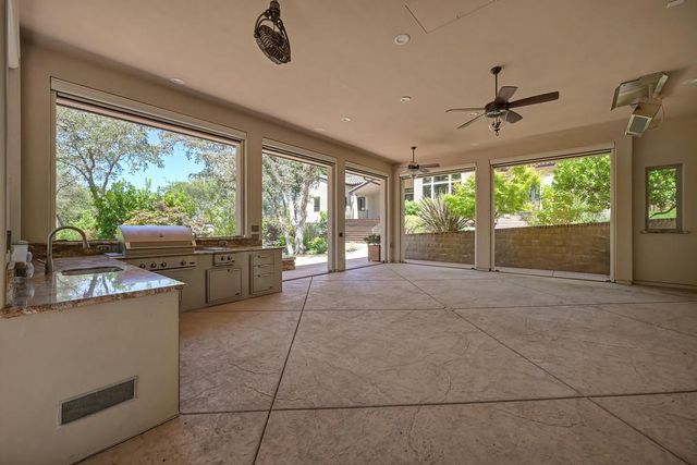 4580 Lake Forest Dr, Loomis, CA 95650