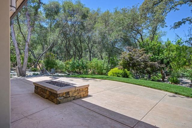 4580 Lake Forest Dr, Loomis, CA 95650