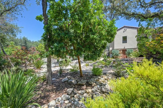 4580 Lake Forest Dr, Loomis, CA 95650