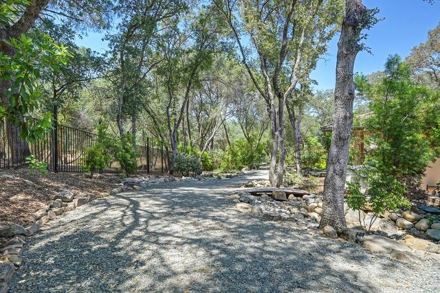 4580 Lake Forest Dr, Loomis, CA 95650