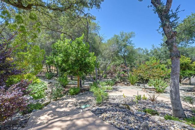 4580 Lake Forest Dr, Loomis, CA 95650