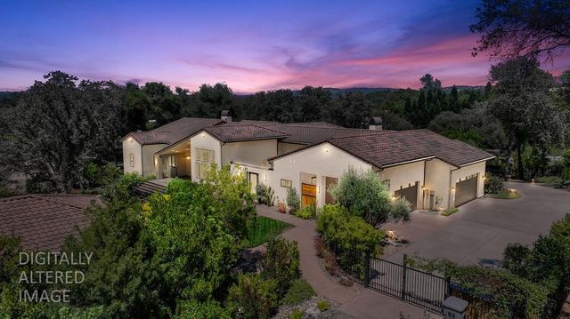 4580 Lake Forest Dr, Loomis, CA 95650