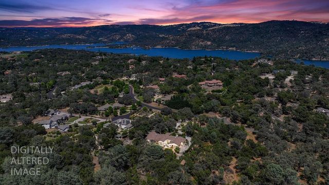 4580 Lake Forest Dr, Loomis, CA 95650