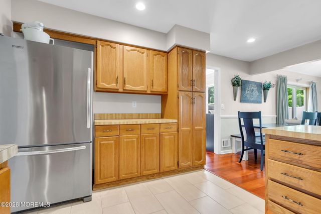 38 Markwood Drive, Howell, NJ 07731