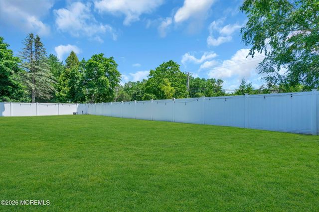 38 Markwood Drive, Howell, NJ 07731