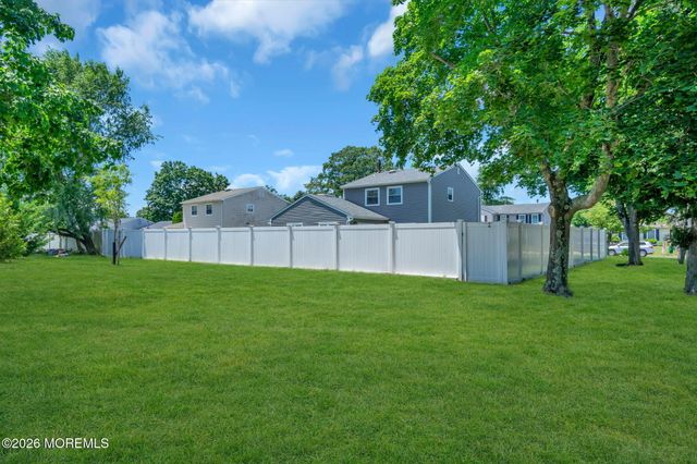 38 Markwood Drive, Howell, NJ 07731