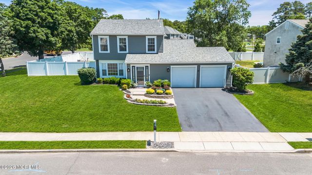 38 Markwood Drive, Howell, NJ 07731