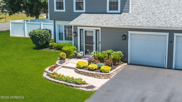 38 Markwood Drive, Howell, NJ 07731