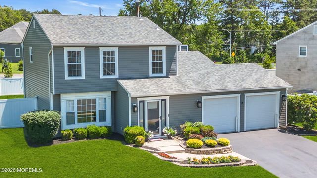 38 Markwood Drive, Howell, NJ 07731