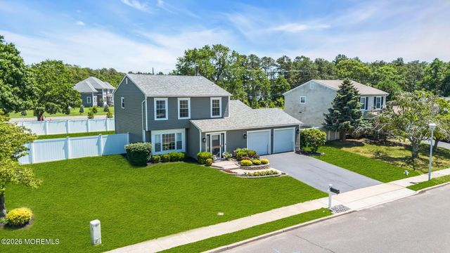38 Markwood Drive, Howell, NJ 07731