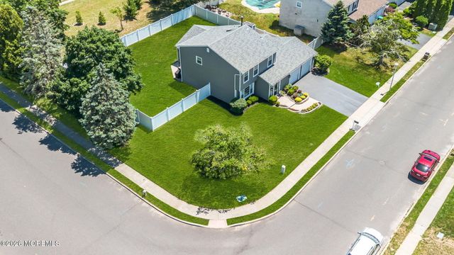 38 Markwood Drive, Howell, NJ 07731