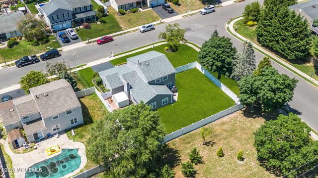 38 Markwood Drive, Howell, NJ 07731