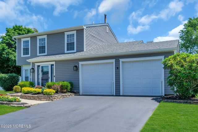38 Markwood Drive, Howell, NJ 07731