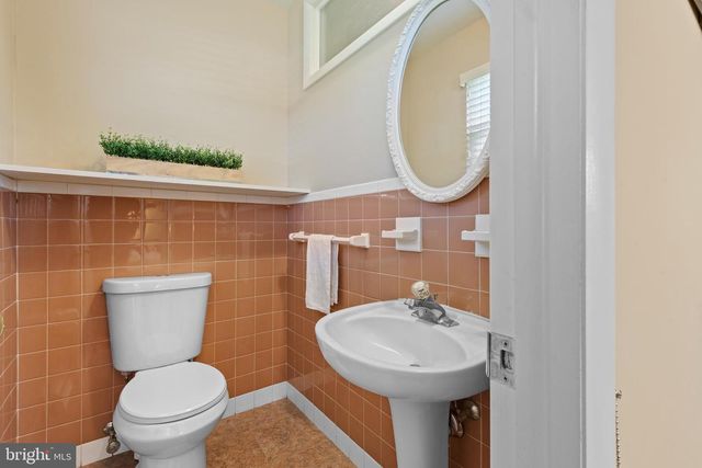 1942 SPLIT ROCK RD, Lancaster, PA 17601