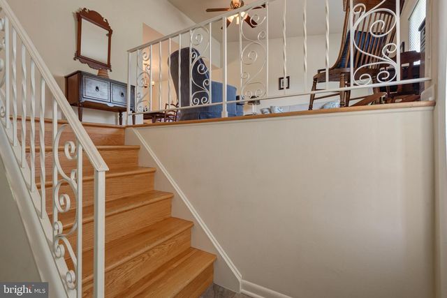 1942 SPLIT ROCK RD, Lancaster, PA 17601