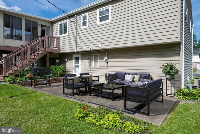 1942 SPLIT ROCK RD, Lancaster, PA 17601