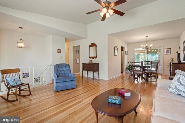 1942 SPLIT ROCK RD, Lancaster, PA 17601