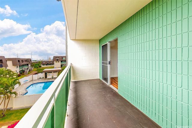 4280 Salt Lake Boulevard J29, Honolulu, HI 96818