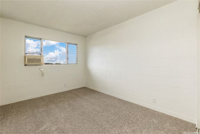 4280 Salt Lake Boulevard J29, Honolulu, HI 96818