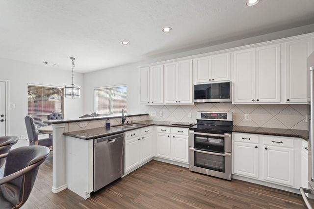 10334 Cobalt Falls Drive, Houston, TX 77095