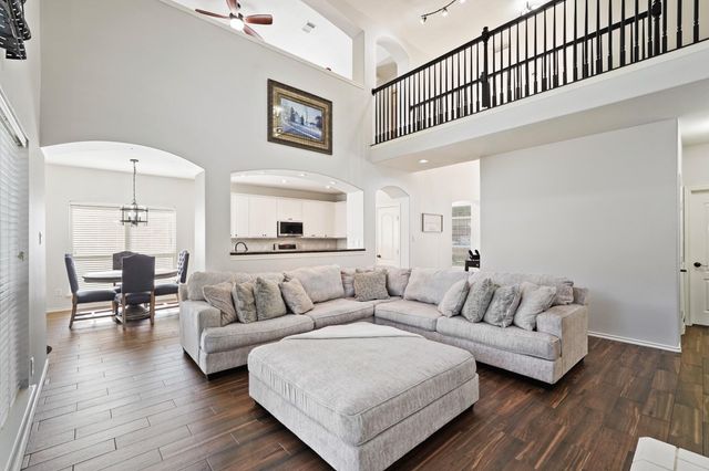 10334 Cobalt Falls Drive, Houston, TX 77095