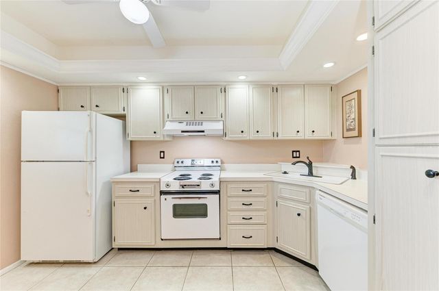 220 SANTA MARIA STREET 338, Venice, FL 34285