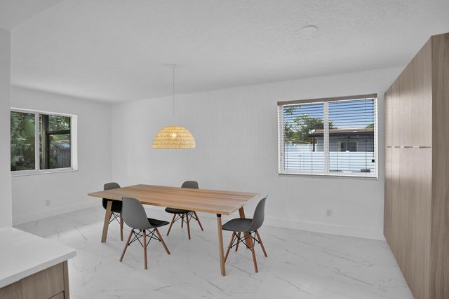 2030 N 54th Avenue, Hollywood, FL 33021