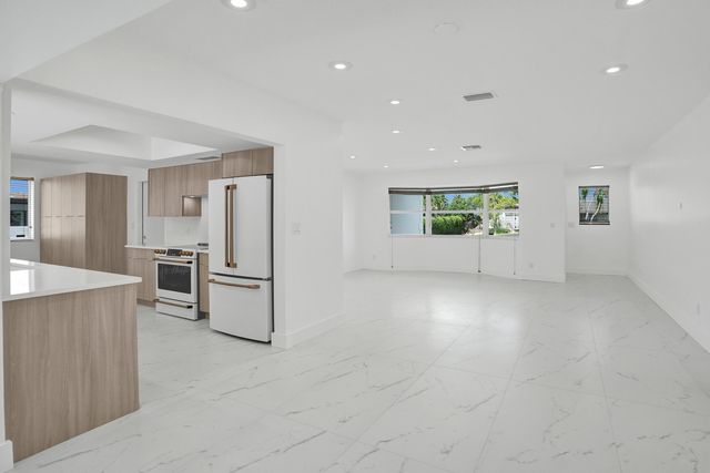 2030 N 54th Avenue, Hollywood, FL 33021