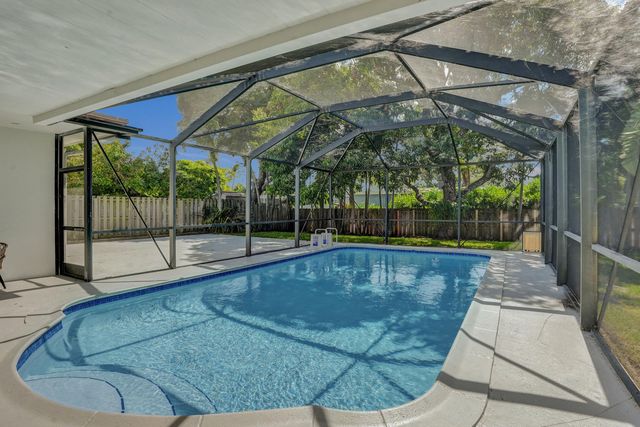 2030 N 54th Avenue, Hollywood, FL 33021