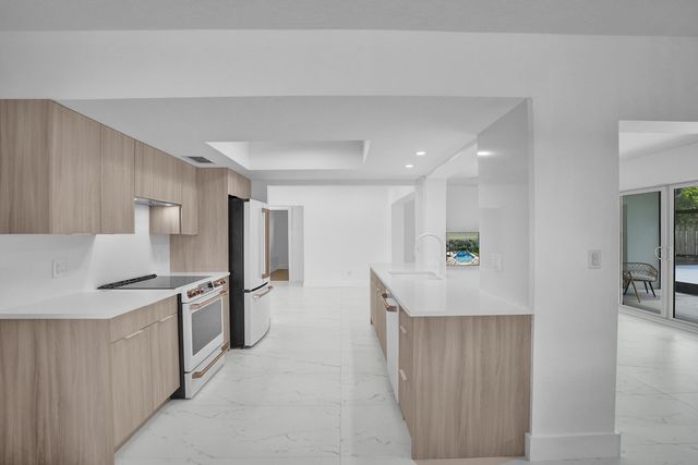 2030 N 54th Avenue, Hollywood, FL 33021