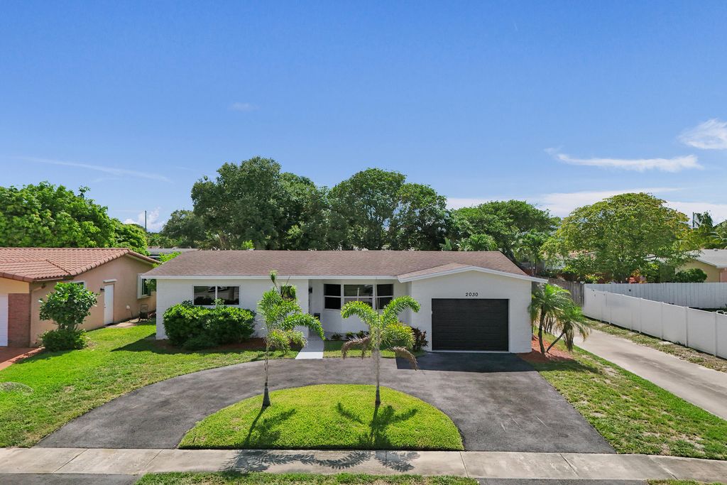 2030 N 54th Avenue, Hollywood, FL 33021