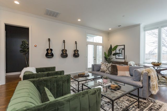 816 Smiley St, Nashville, TN 37206