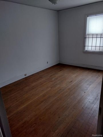 4440 Elmwood Street, Detroit, MI 48207