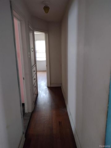 4440 Elmwood Street, Detroit, MI 48207