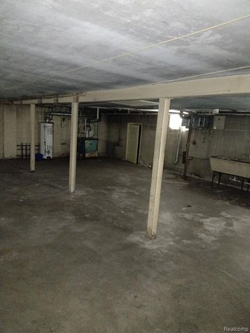 4440 Elmwood Street, Detroit, MI 48207