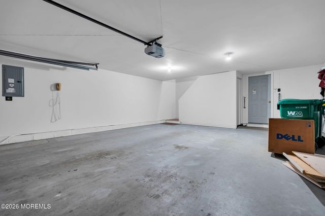 52 Bunker Hill Drive, Allentown, NJ 08501