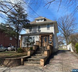 20 Hudson Avenue, Ridgefield Park, NJ 07660