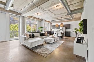 1001 Belleview Street 204, Dallas, TX 75215