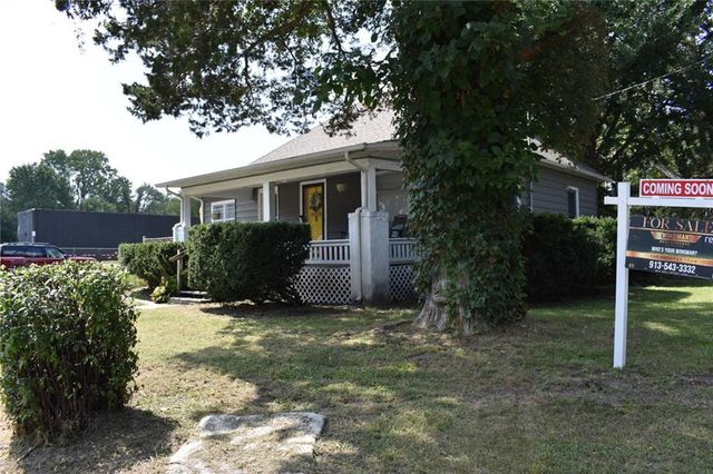 545 N 8th Street, Lawrence, KS 66044