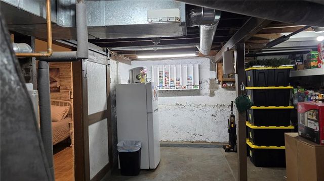 545 N 8th Street, Lawrence, KS 66044